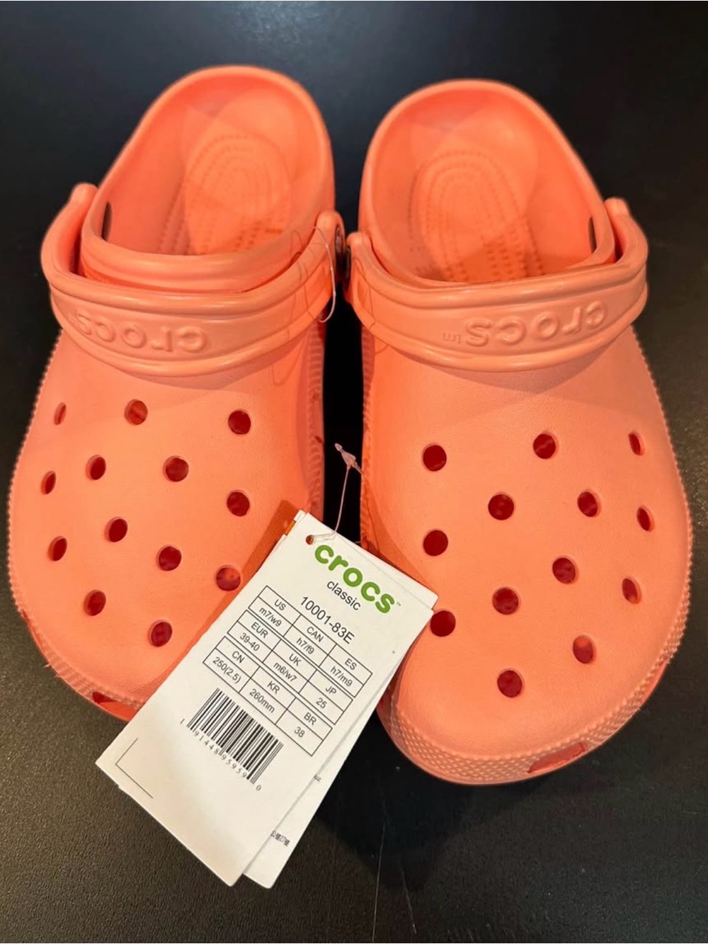 CROCS Classic Clog in Coral Pink